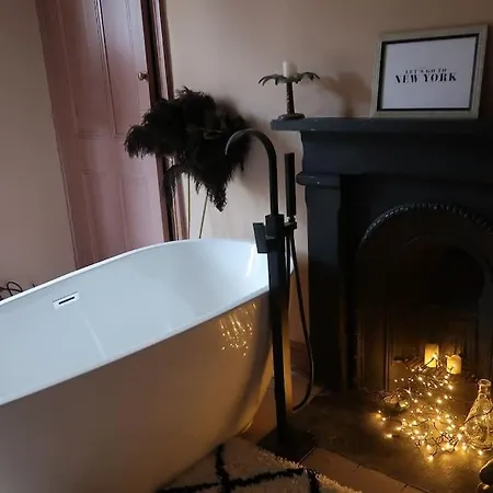 Victorian Farrar Holiday home *