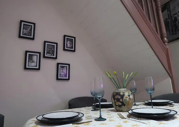 Victorian Farrar * York