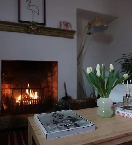 Victorian Farrar * York